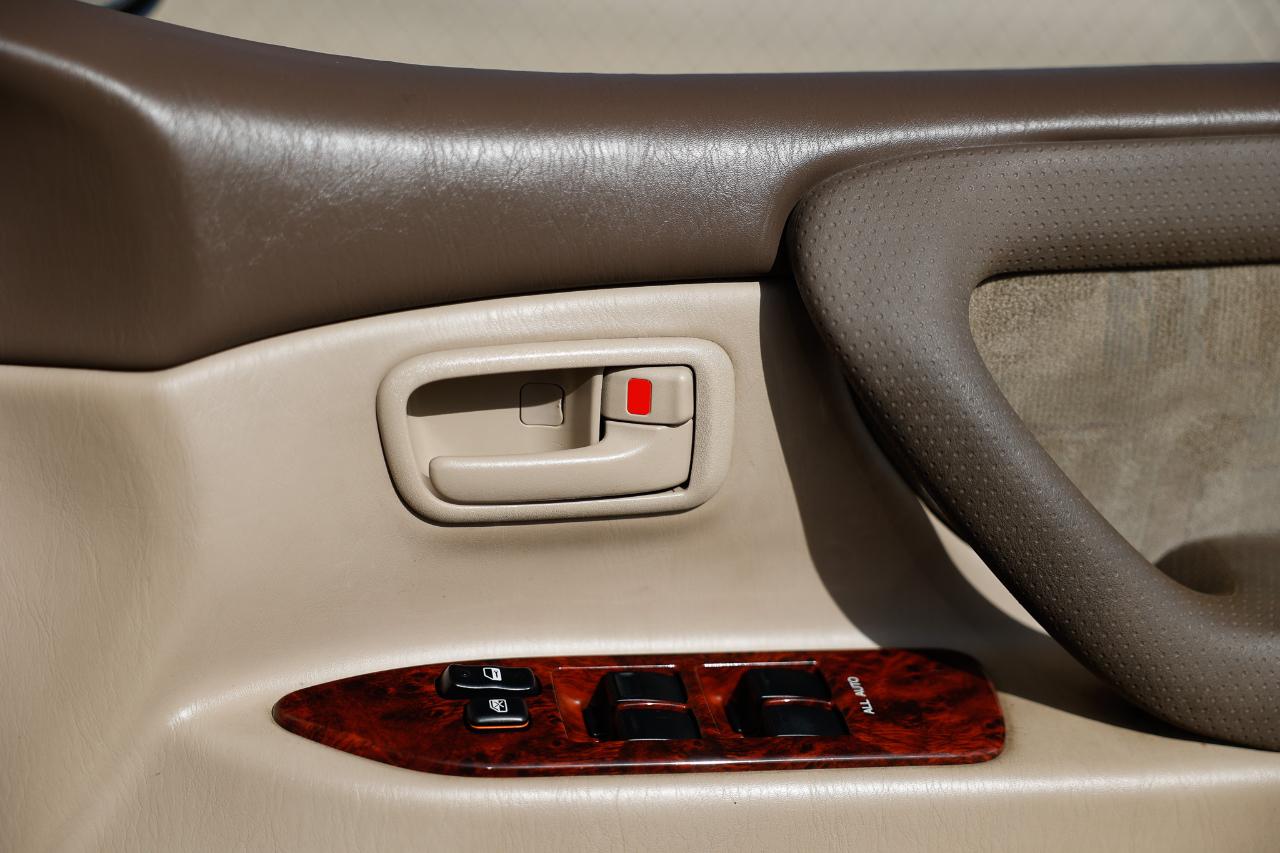 Toyota Land Cruiser  1998