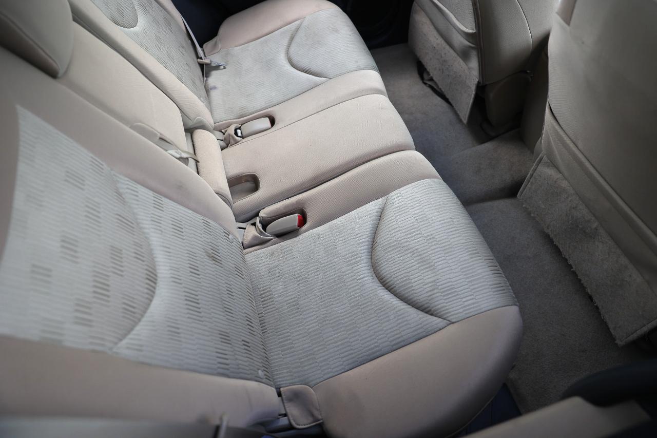 Toyota RAV4  2010