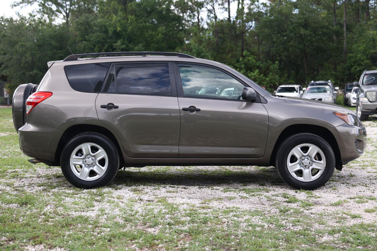 Toyota RAV4  2010