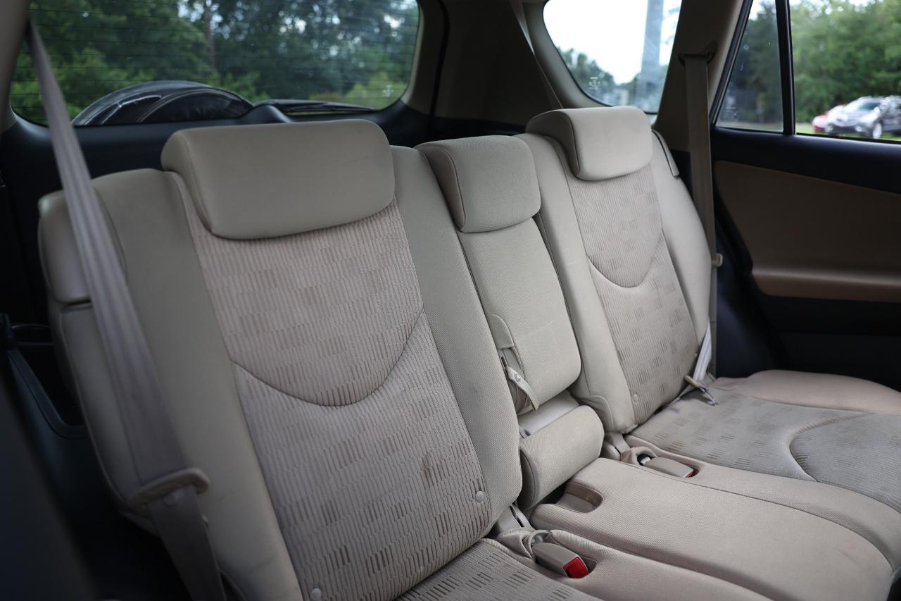 Toyota RAV4  2010