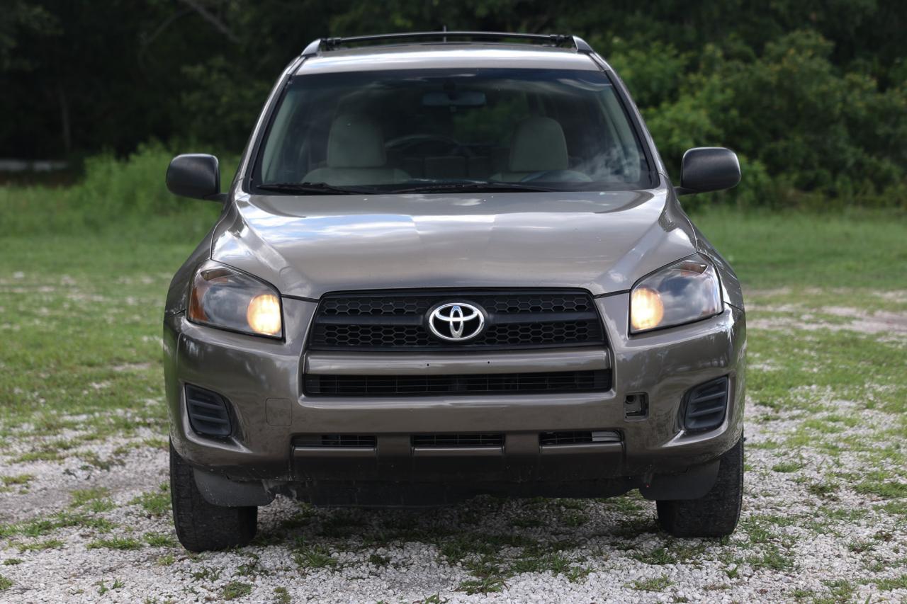 Toyota RAV4  2010