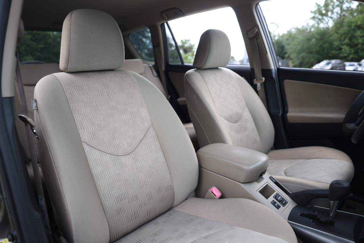 Toyota RAV4  2010