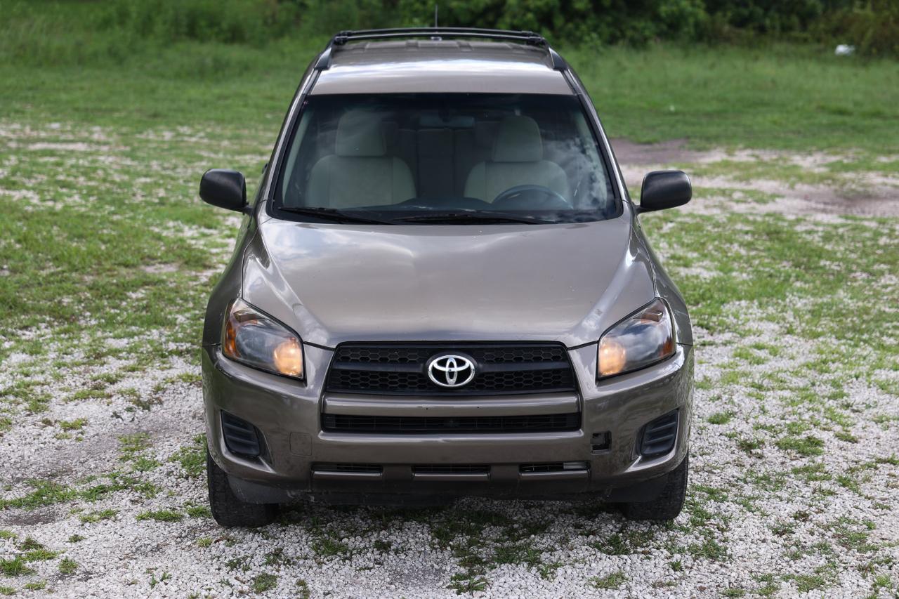 Toyota RAV4  2010
