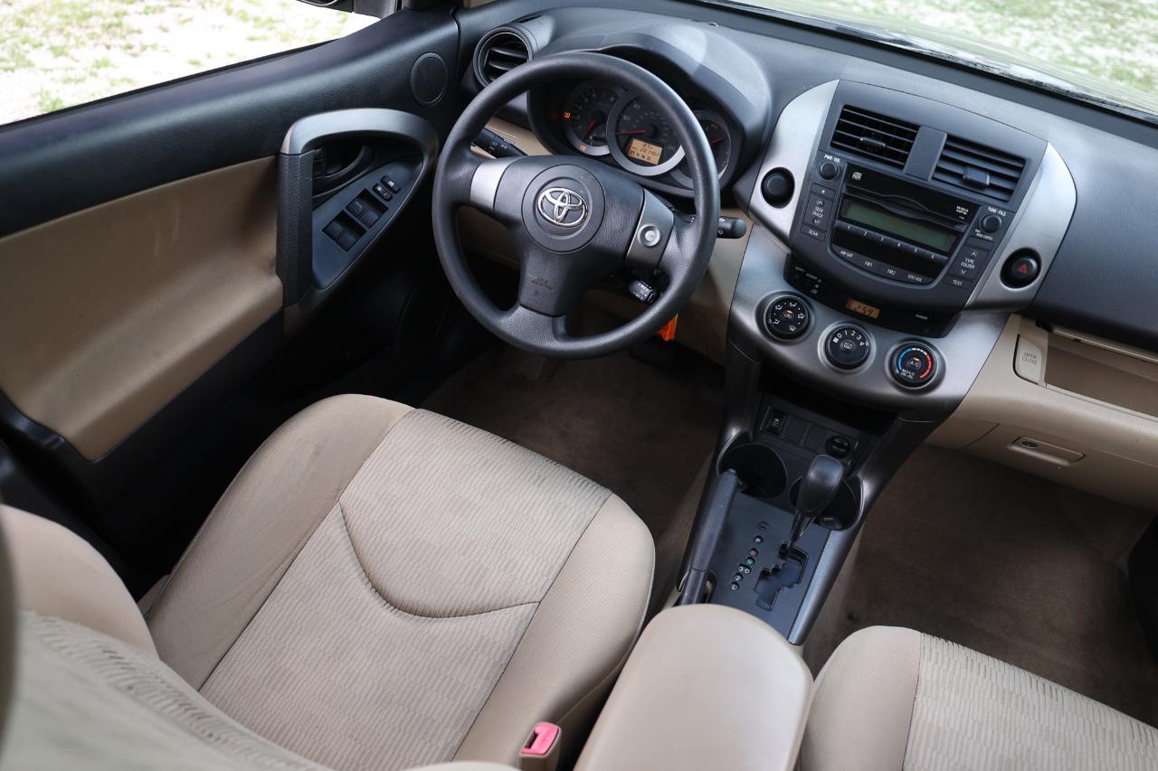 Toyota RAV4  2010