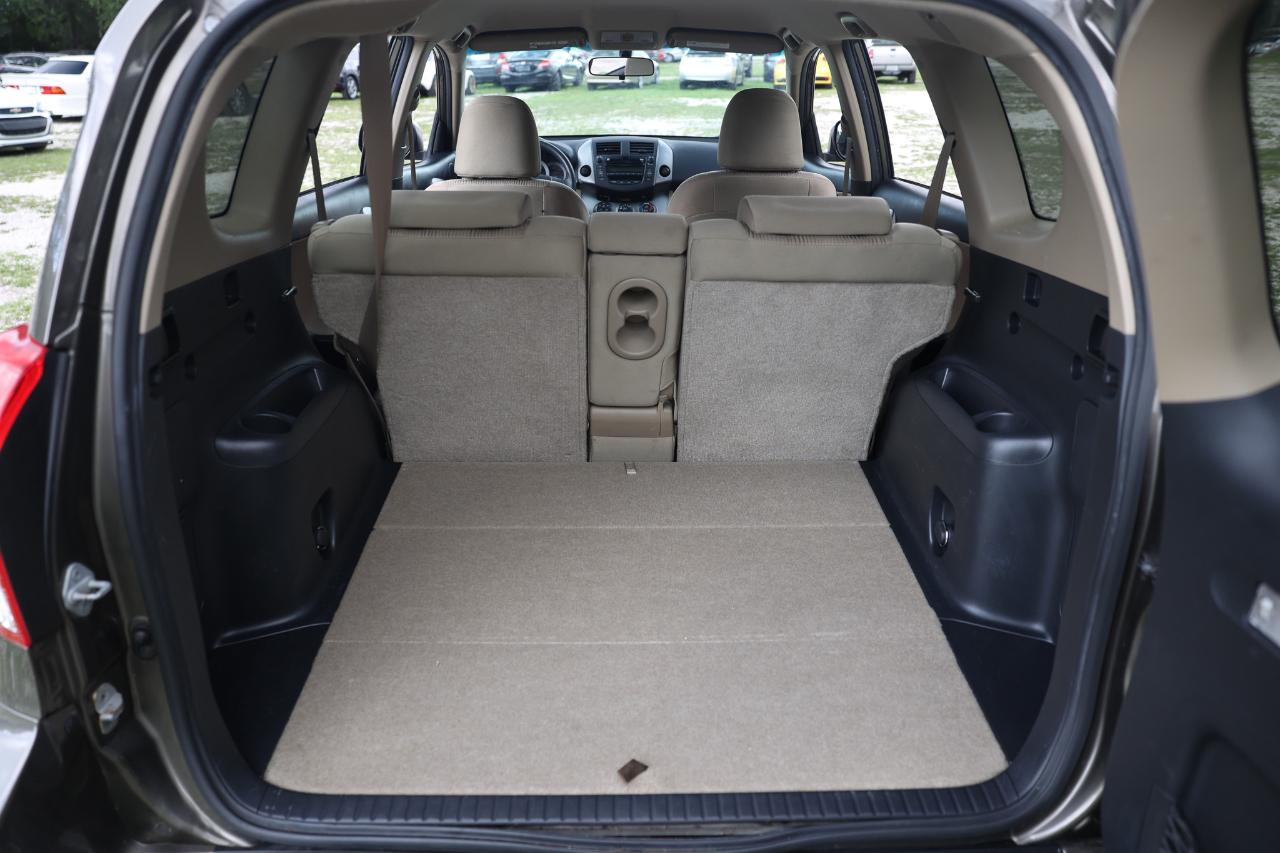 Toyota RAV4  2010