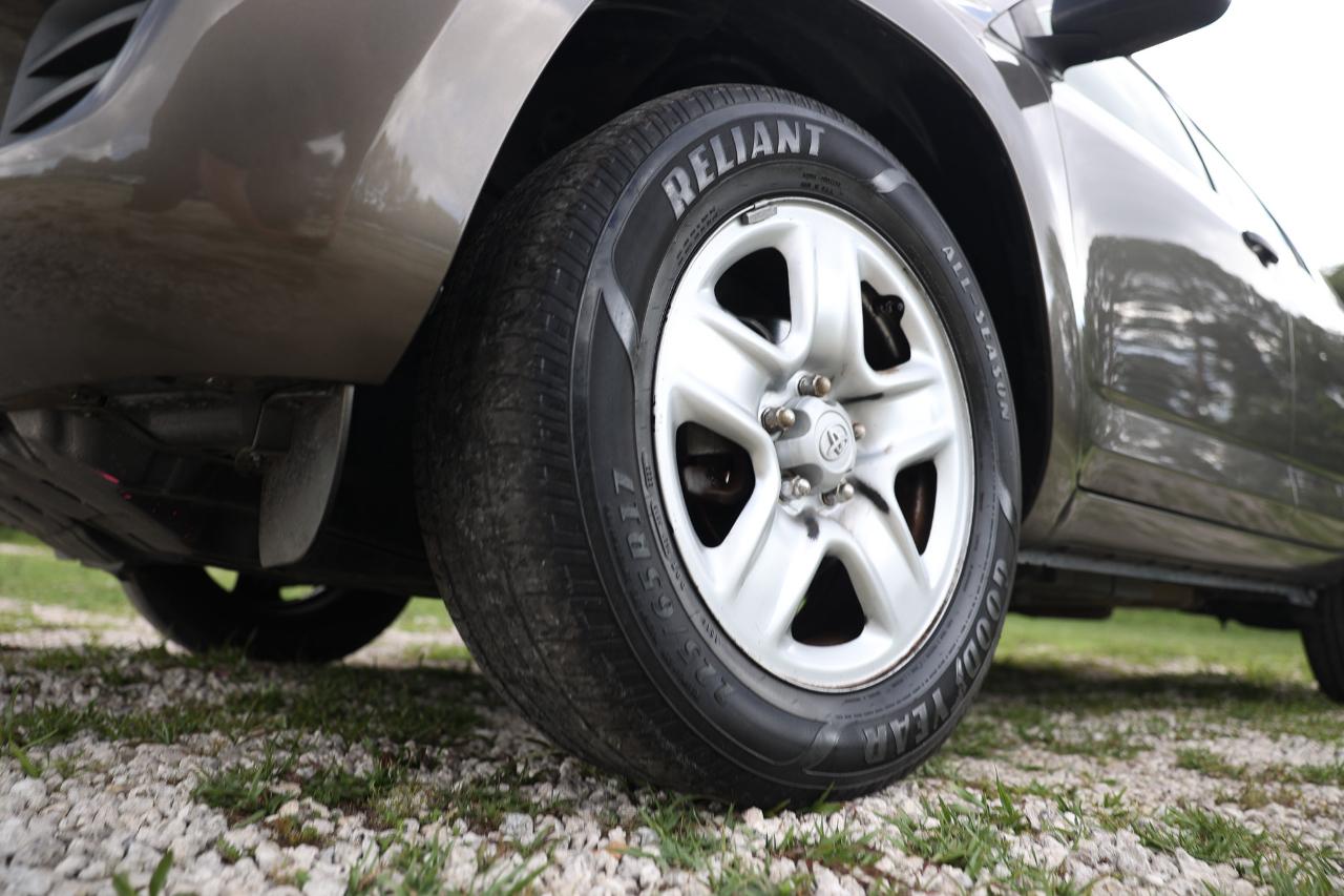 Toyota RAV4  2010