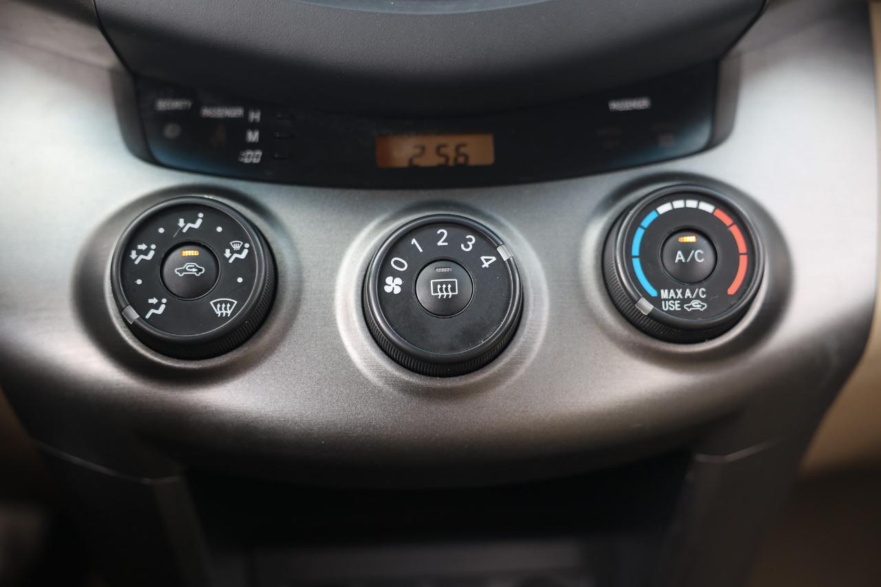 Toyota RAV4  2010