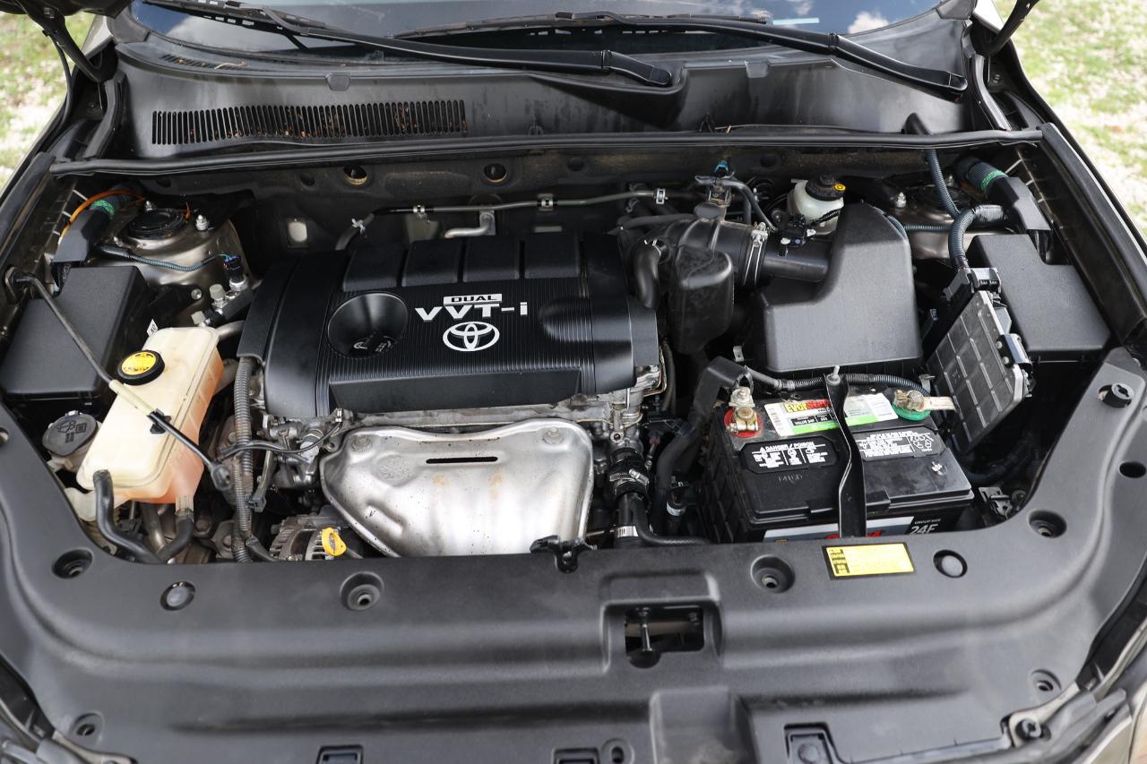 Toyota RAV4  2010