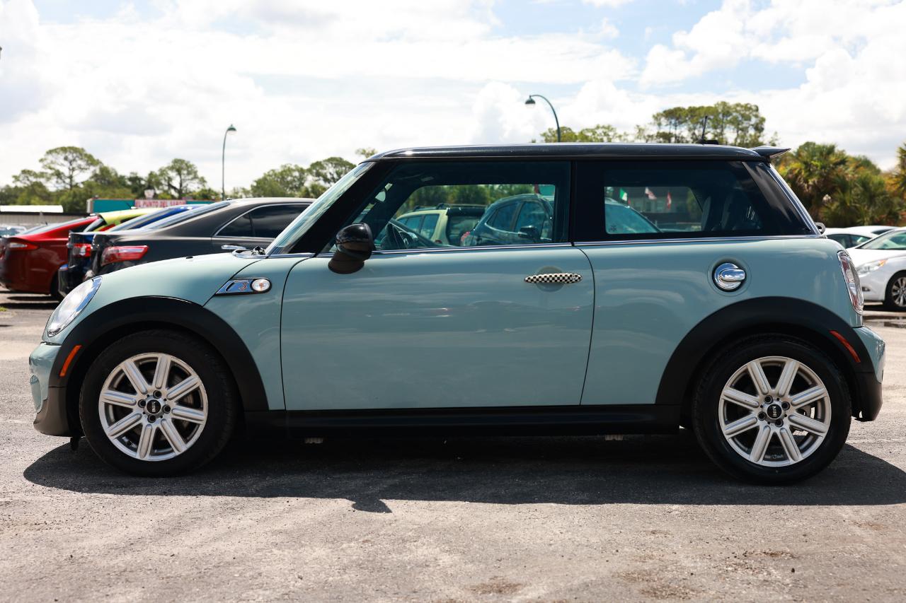 MINI Cooper Hardtop  2012