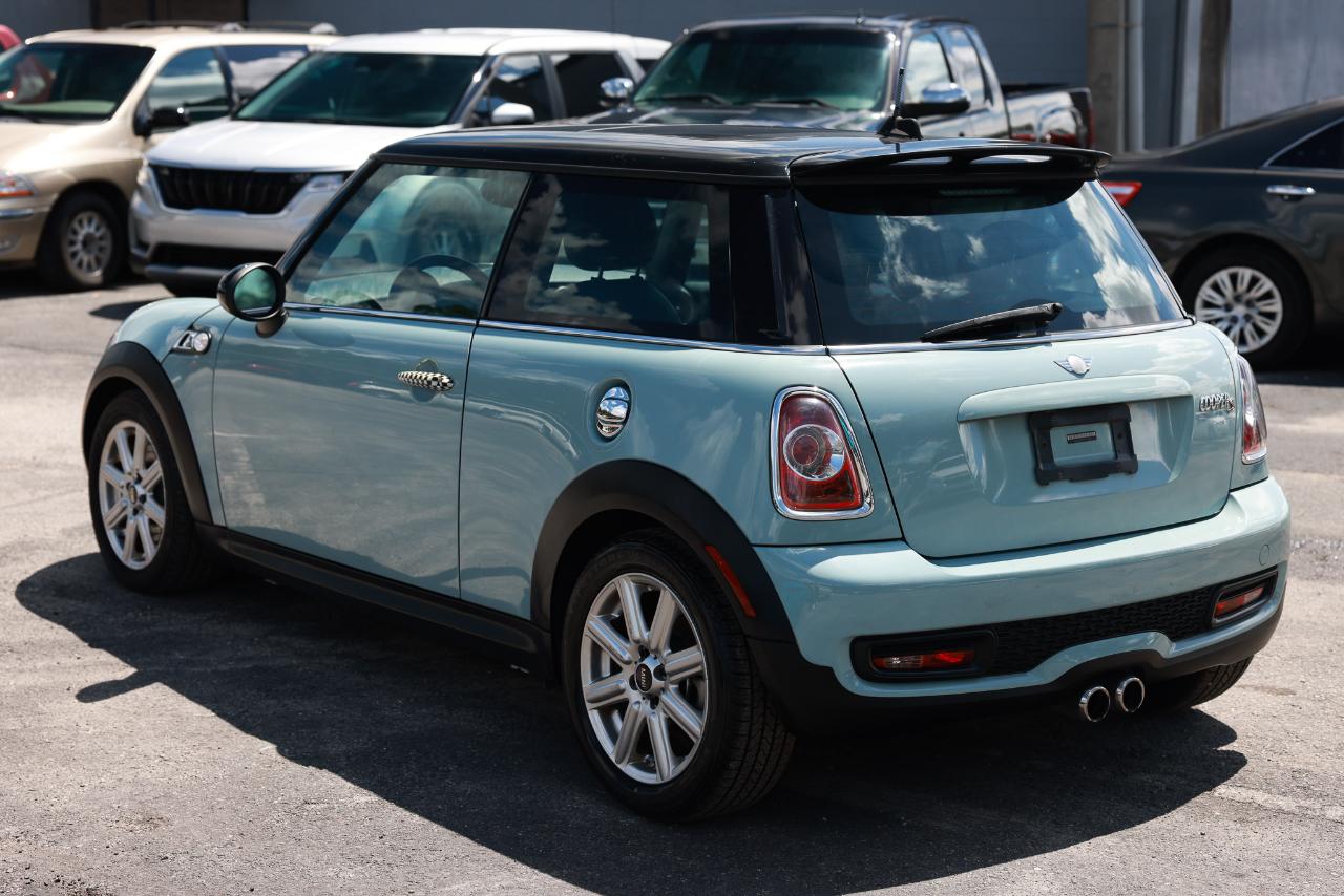 MINI Cooper Hardtop  2012