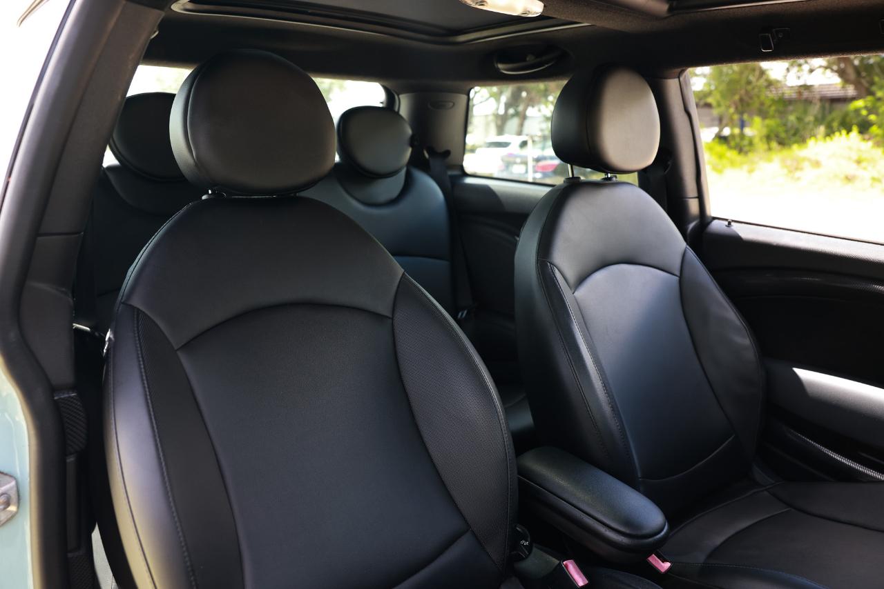 MINI Cooper Hardtop  2012