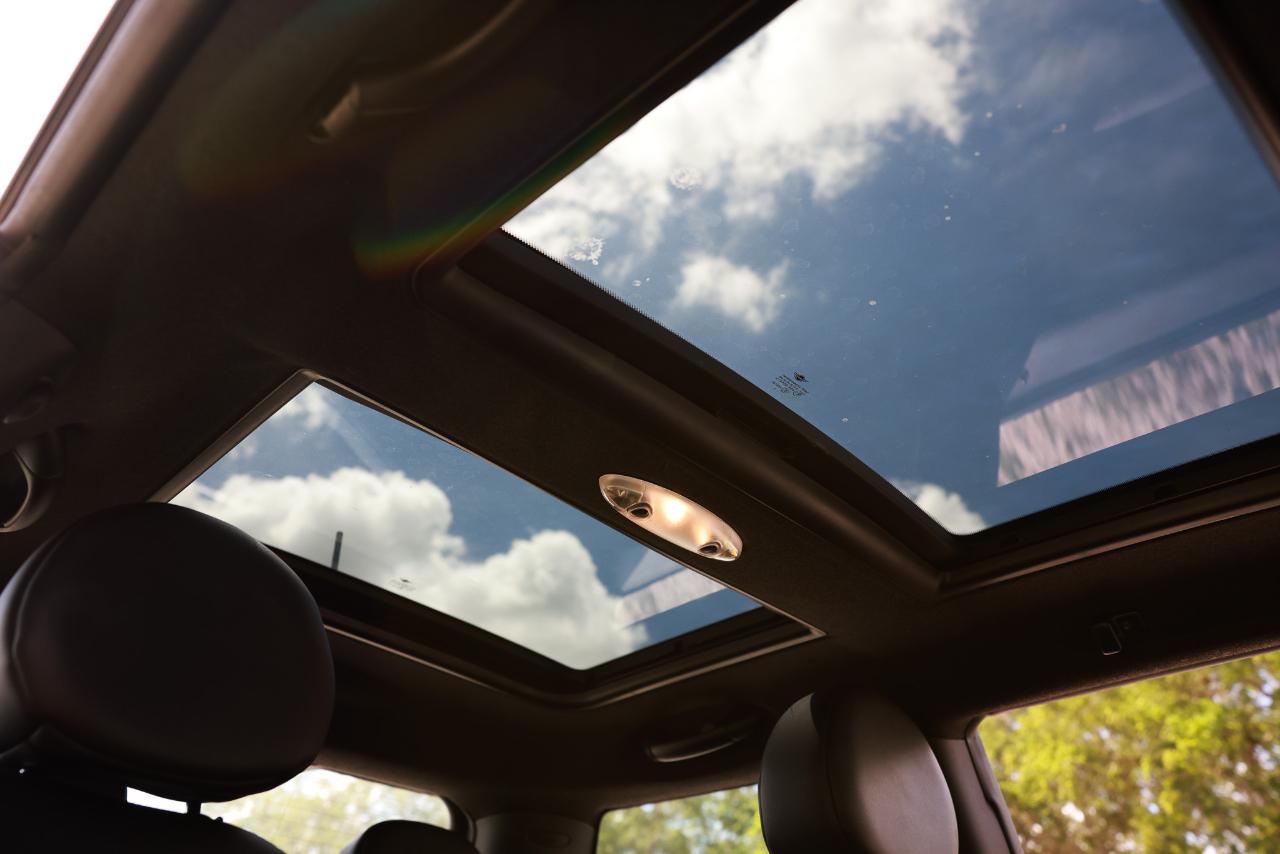 MINI Cooper Hardtop  2012