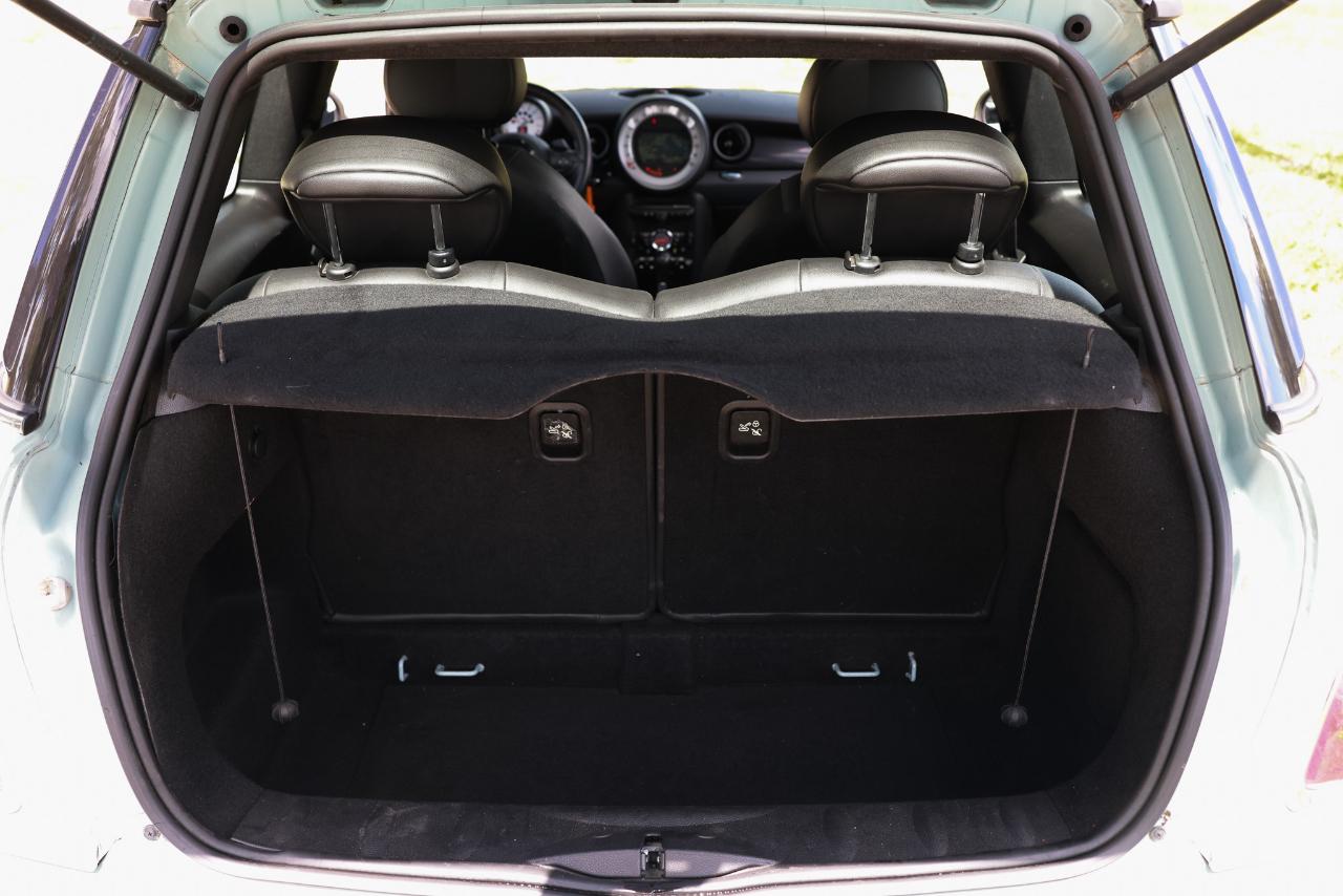 MINI Cooper Hardtop  2012