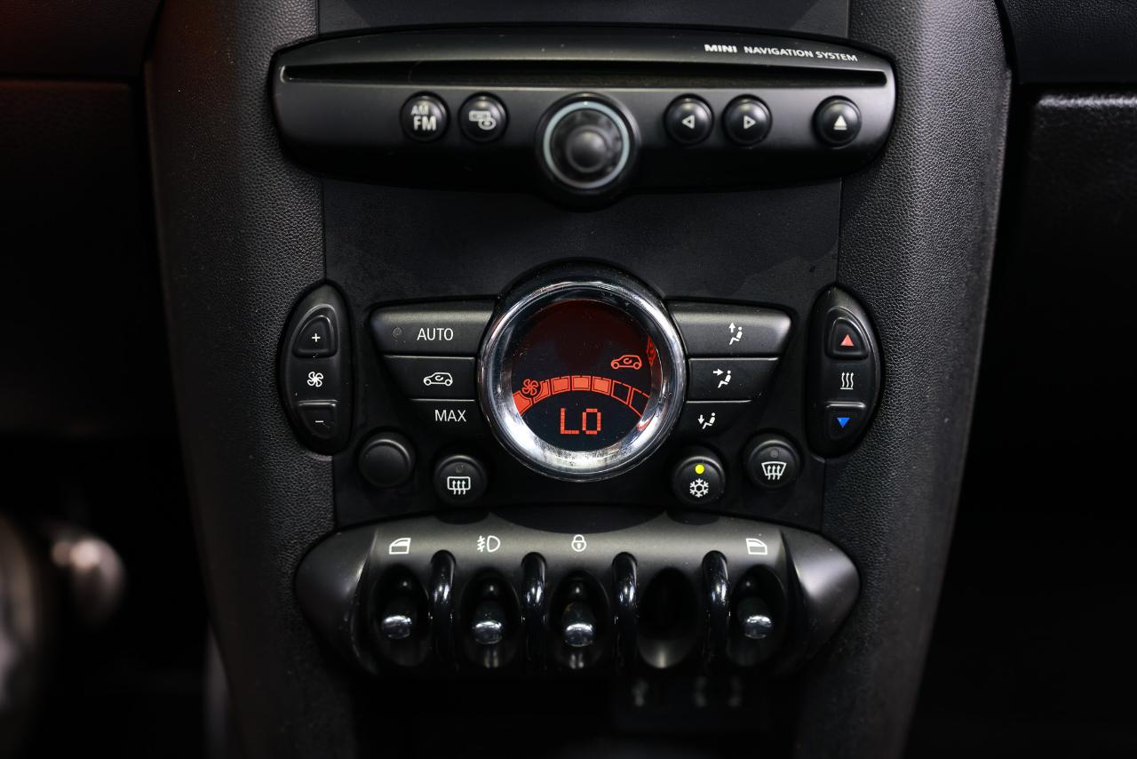 MINI Cooper Hardtop  2012