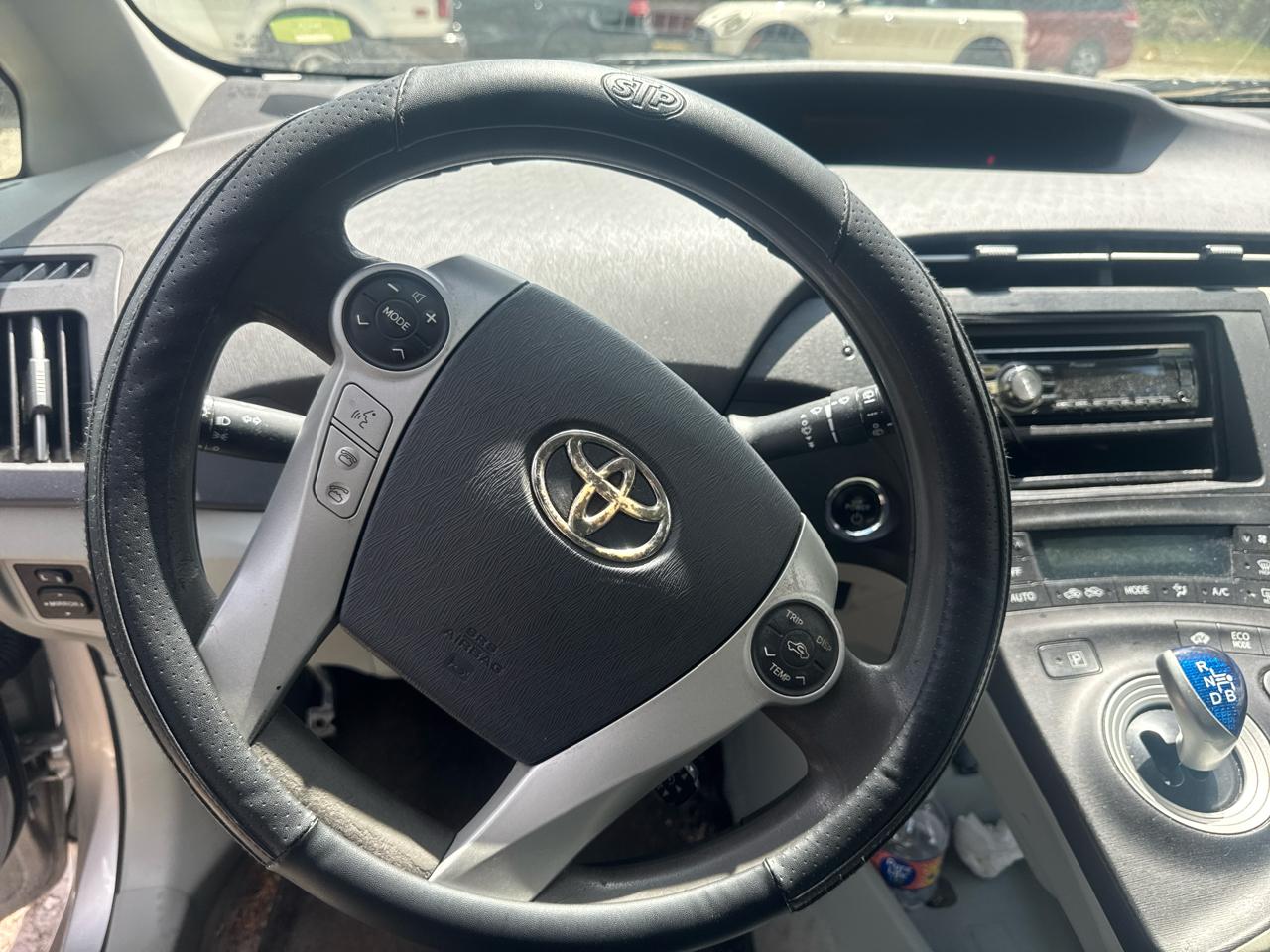 Toyota Prius  2010