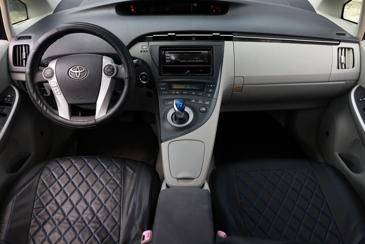Toyota Prius  2010