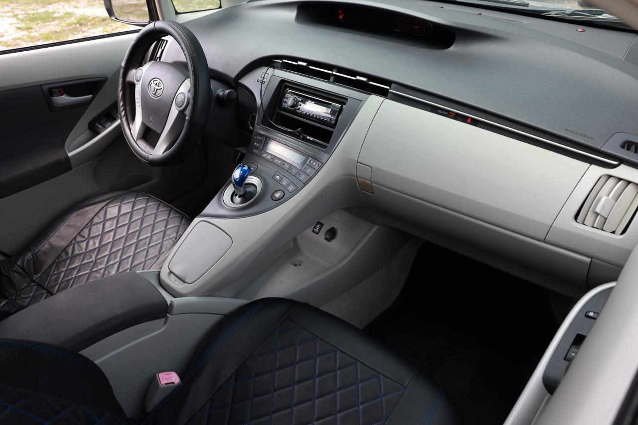 Toyota Prius  2010