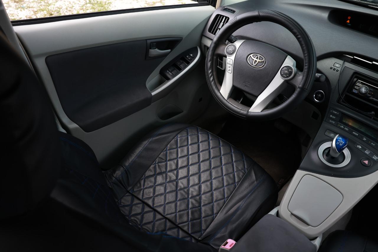 Toyota Prius  2010
