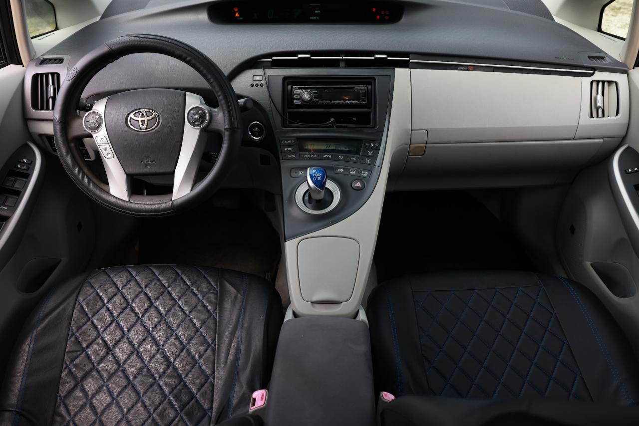 Toyota Prius  2010