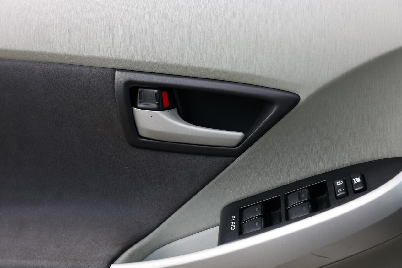 Toyota Prius  2010