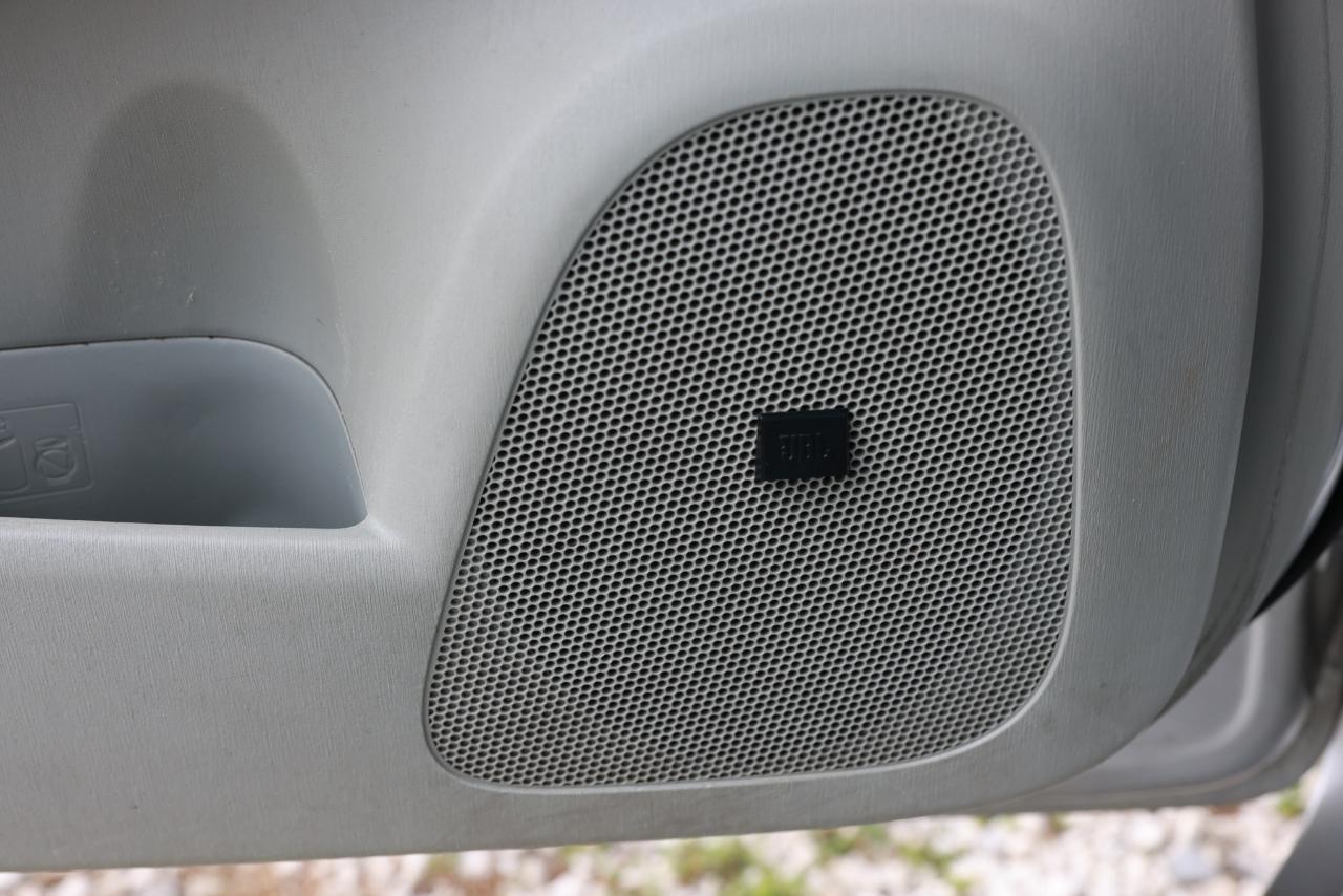 Toyota Prius  2010
