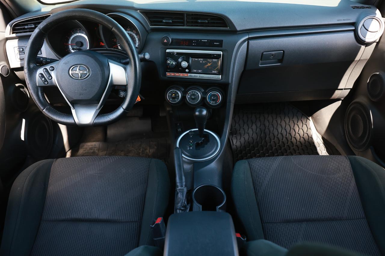 Scion tC  2011