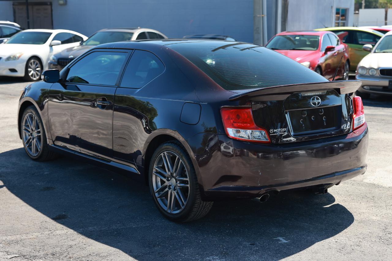 Scion tC  2011