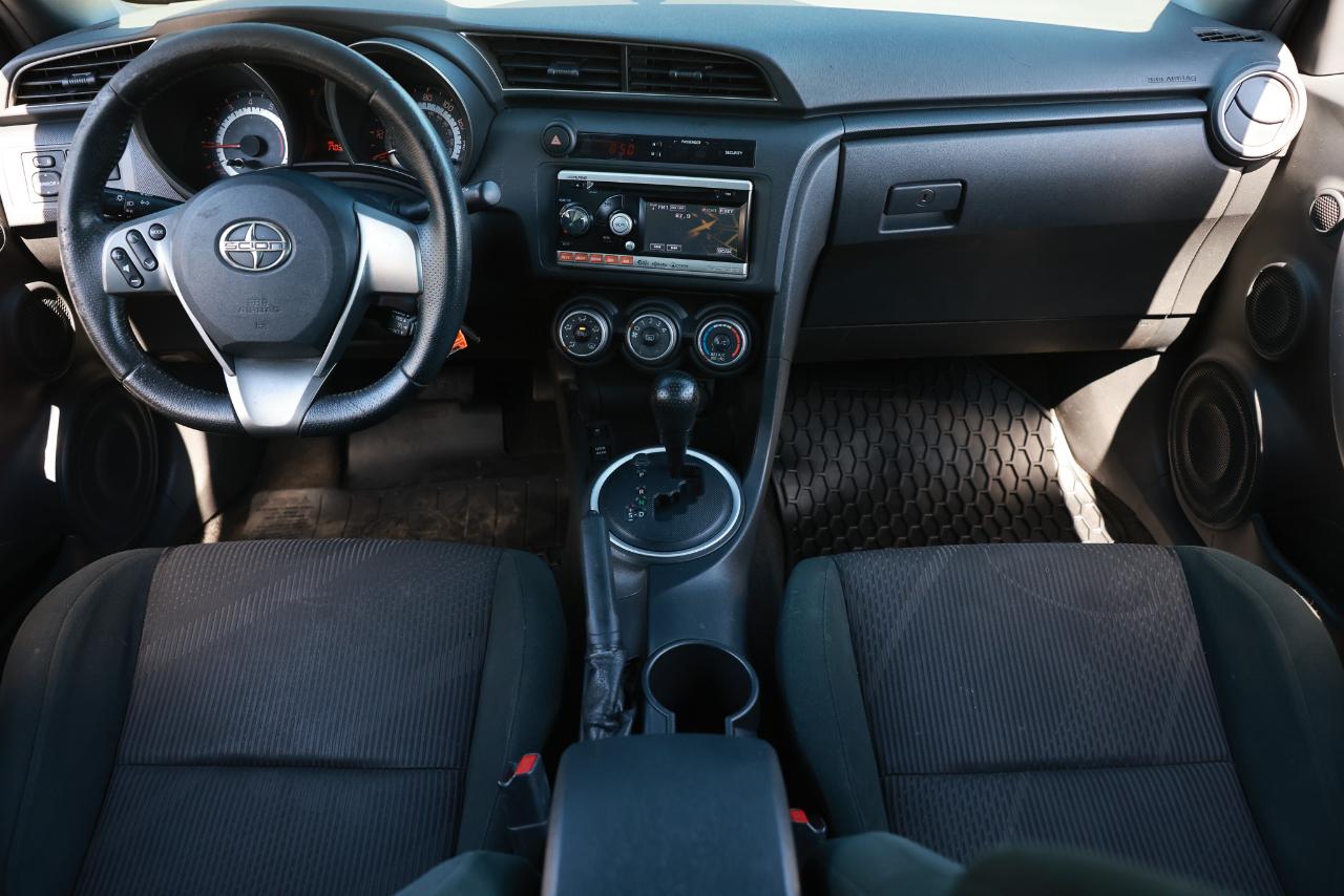 Scion tC  2011