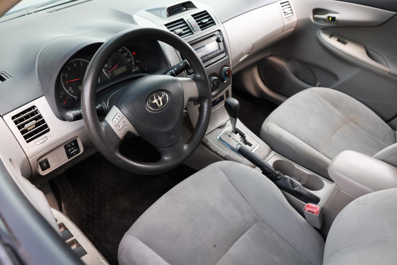 Toyota Corolla  2012