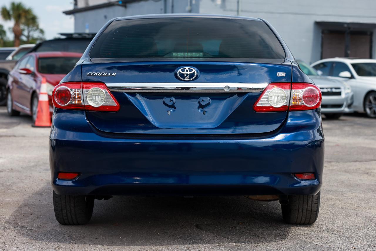 Toyota Corolla  2012