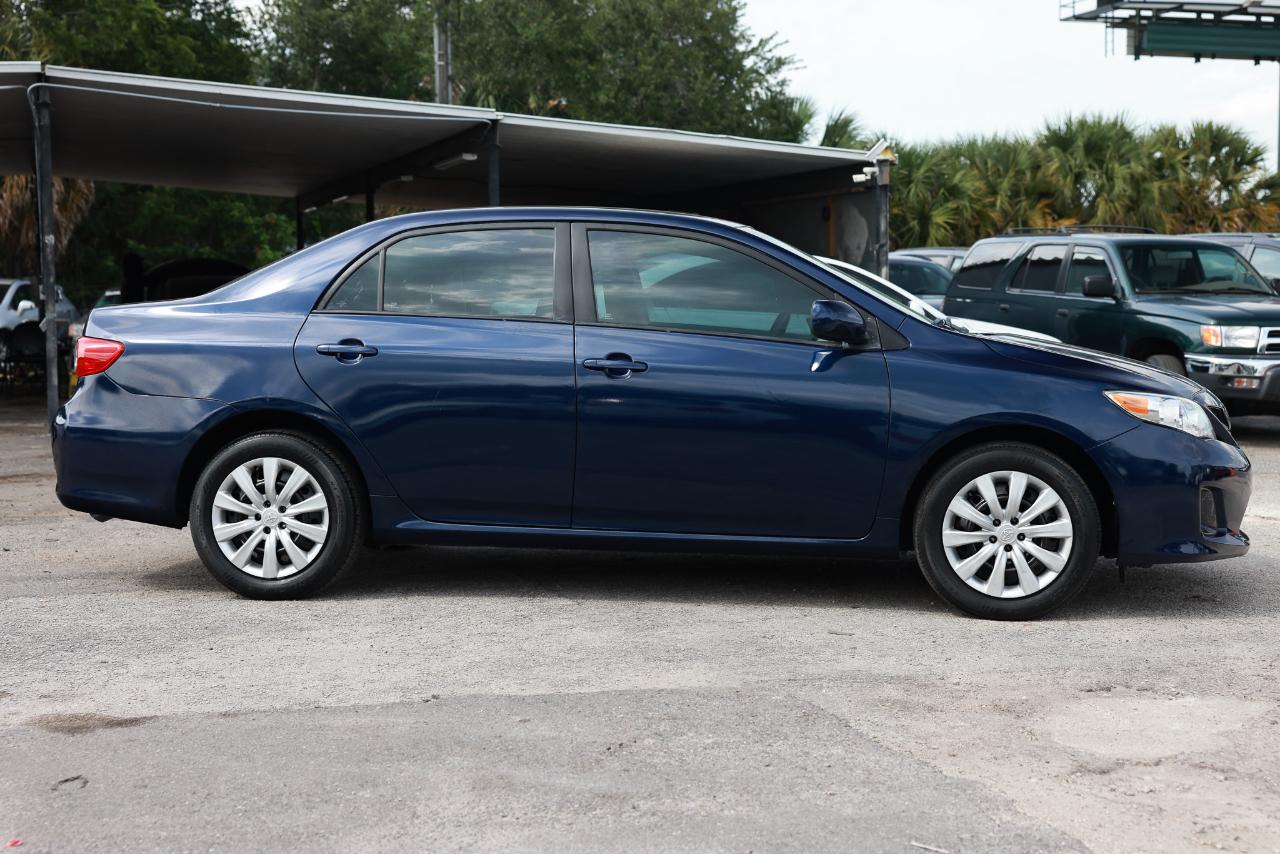 Toyota Corolla  2012