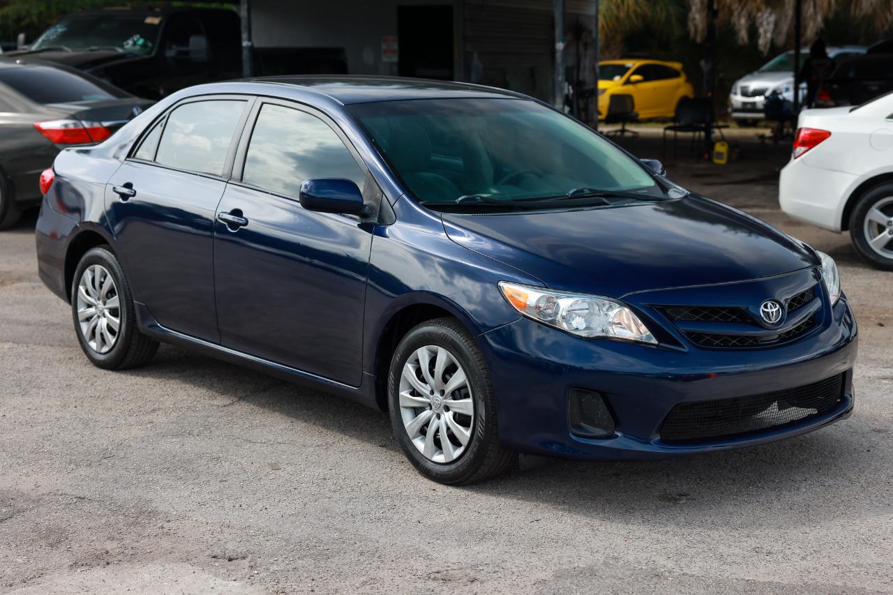 Toyota Corolla  2012