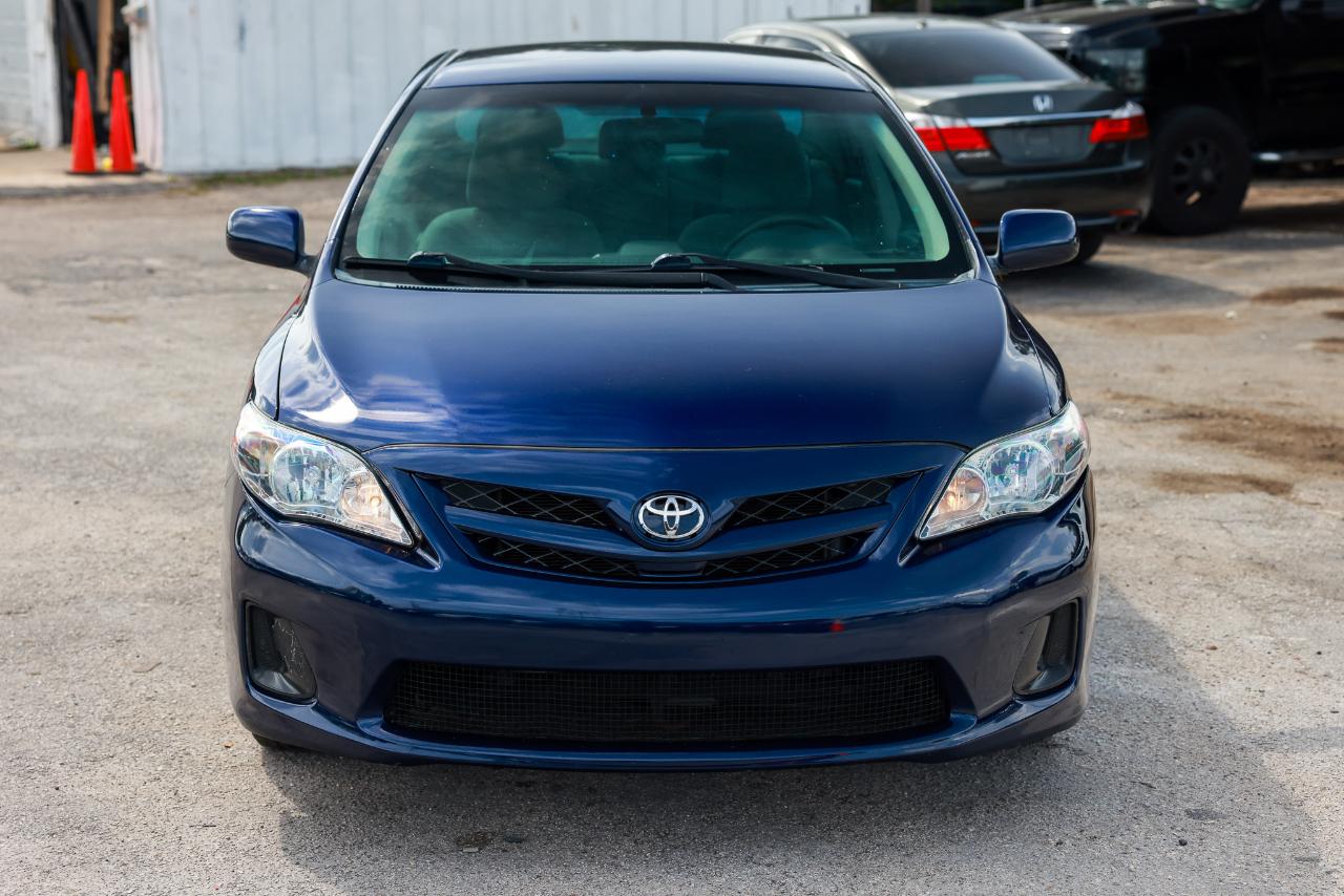 Toyota Corolla  2012
