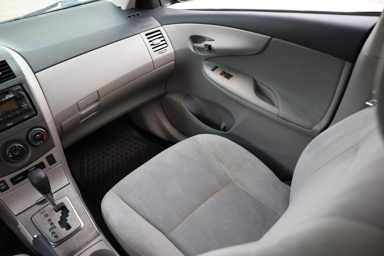 Toyota Corolla  2012