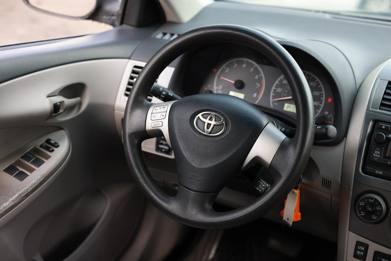 Toyota Corolla  2012