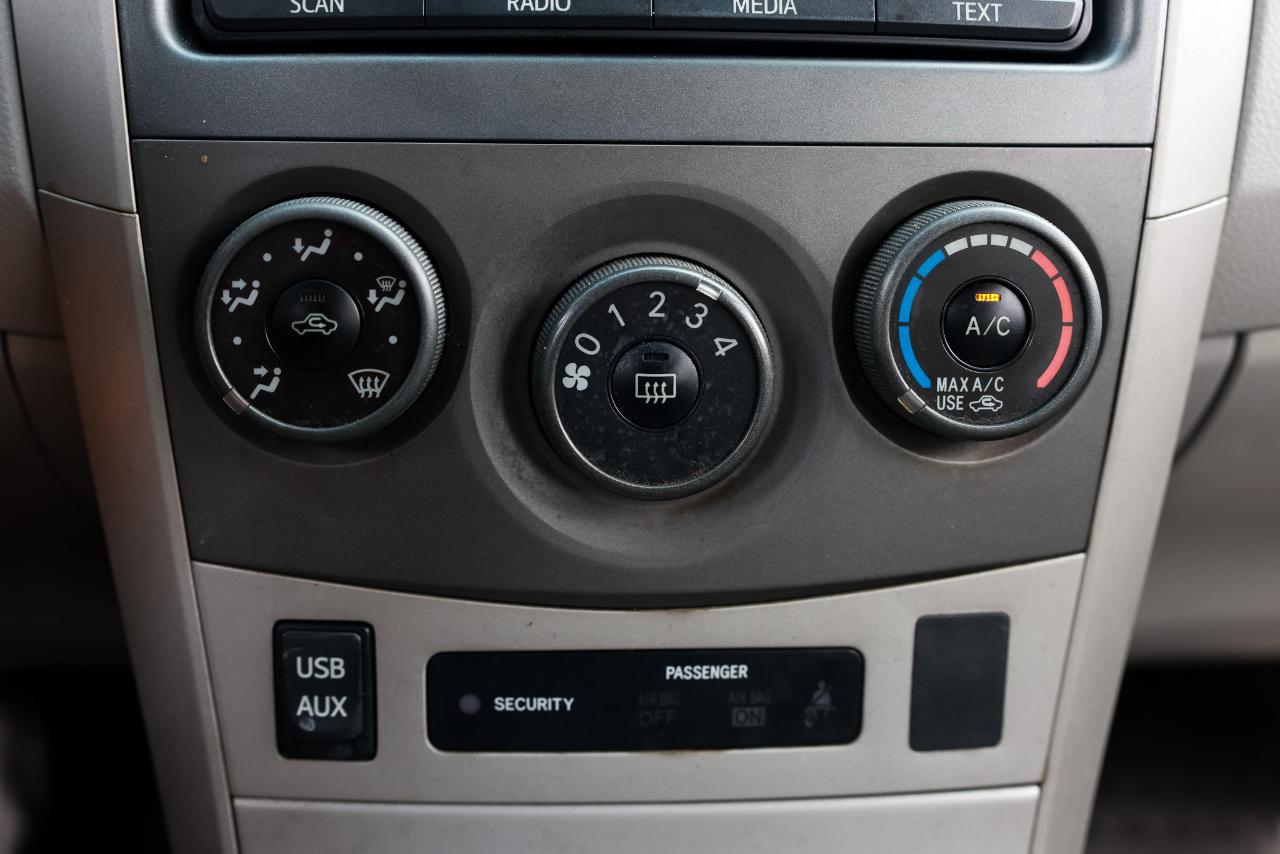 Toyota Corolla  2012