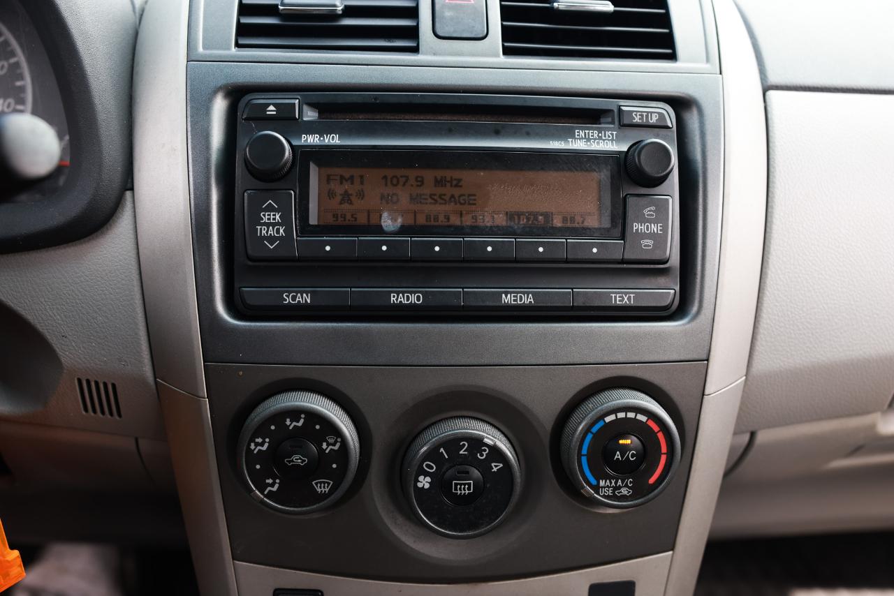Toyota Corolla  2012