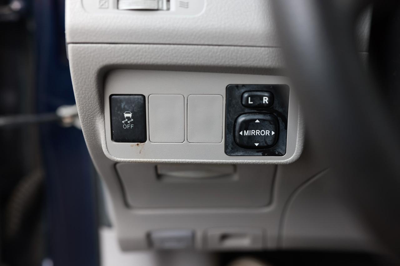 Toyota Corolla  2012
