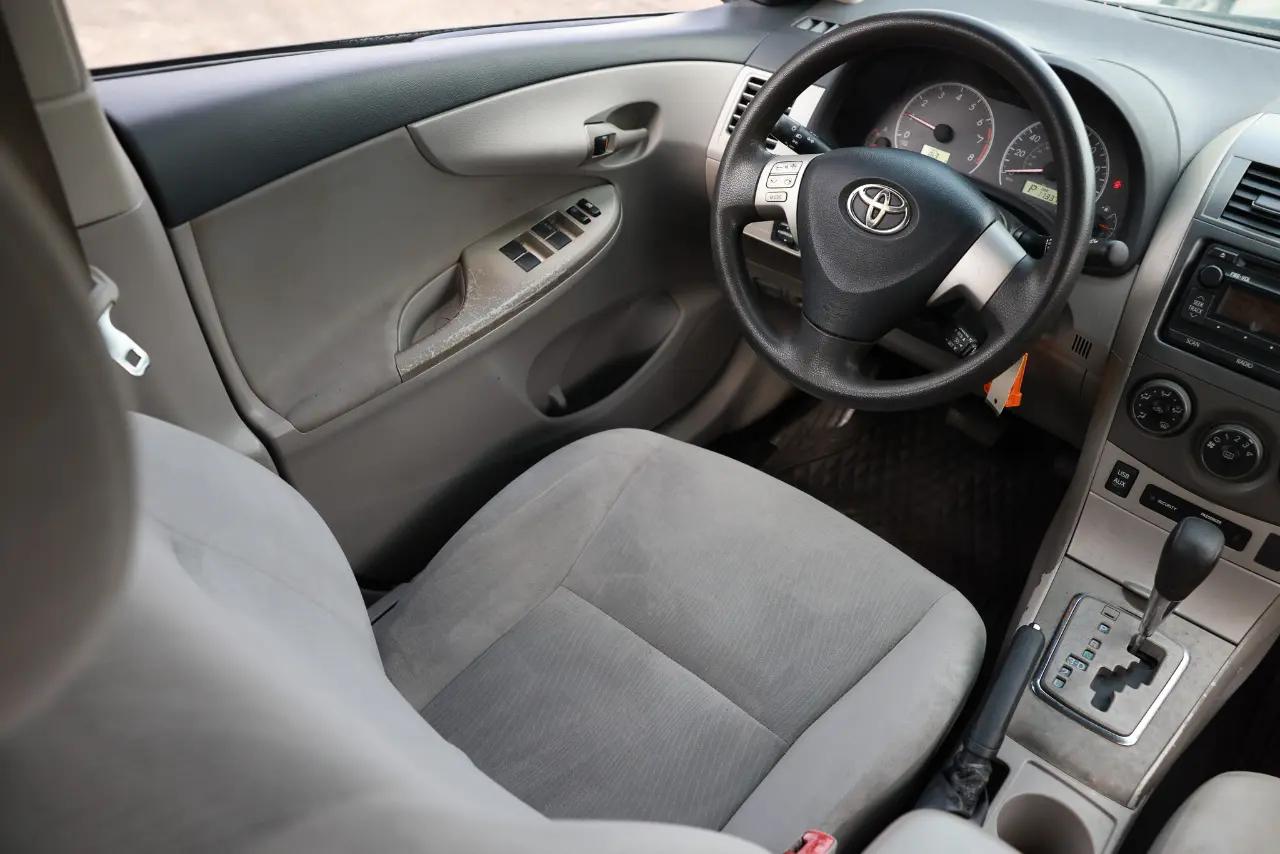 Toyota Corolla  2012