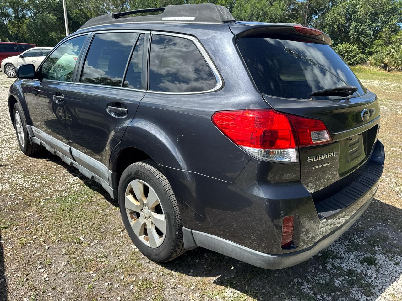 Subaru Outback  2010