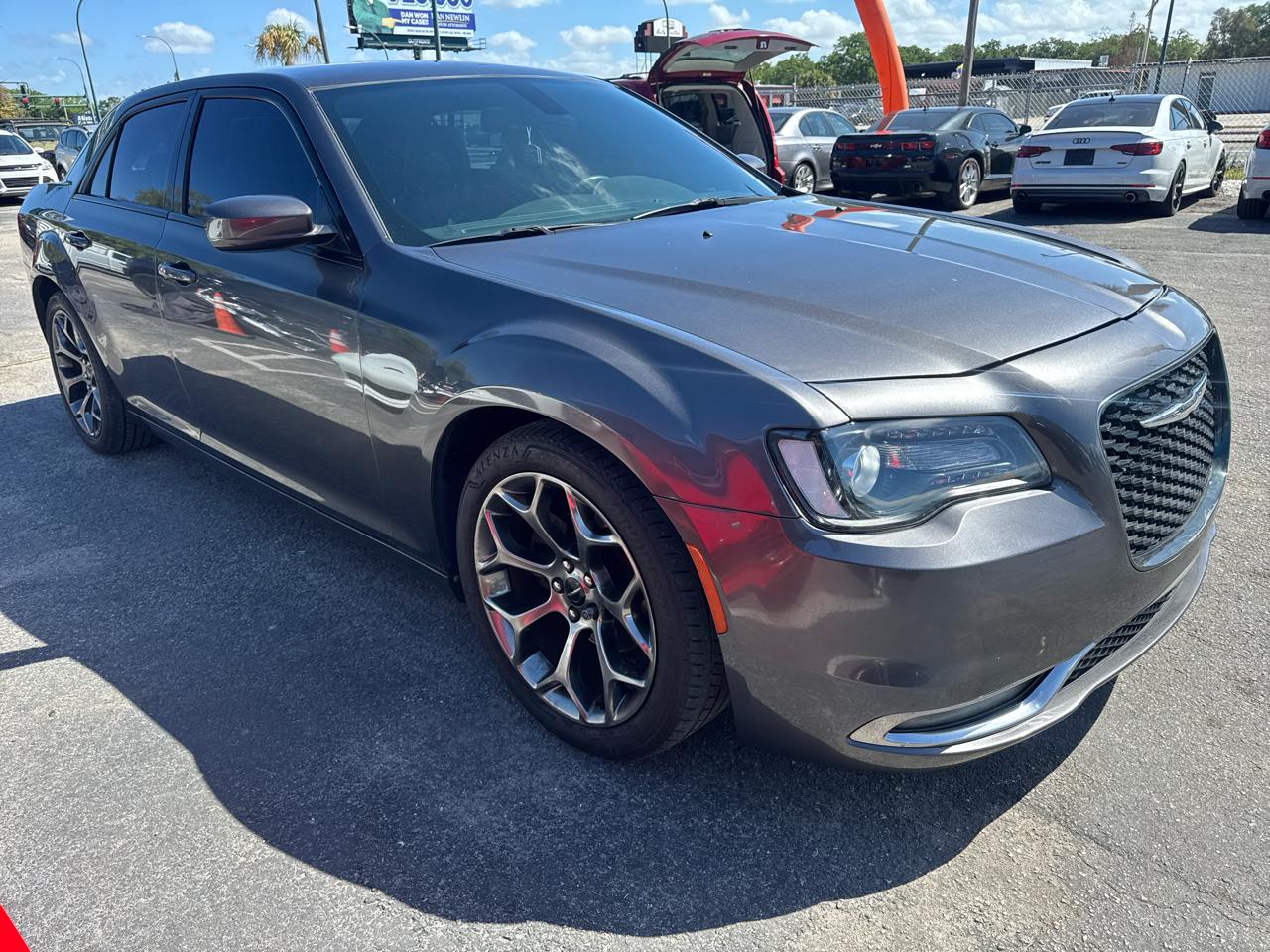 Chrysler 300  2016