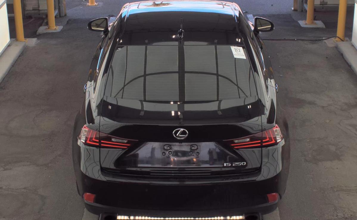 Lexus IS 250  2014