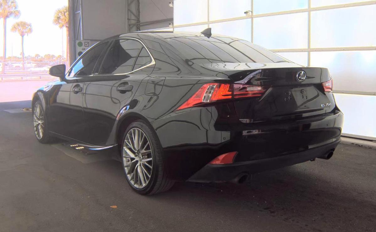 Lexus IS 250  2014