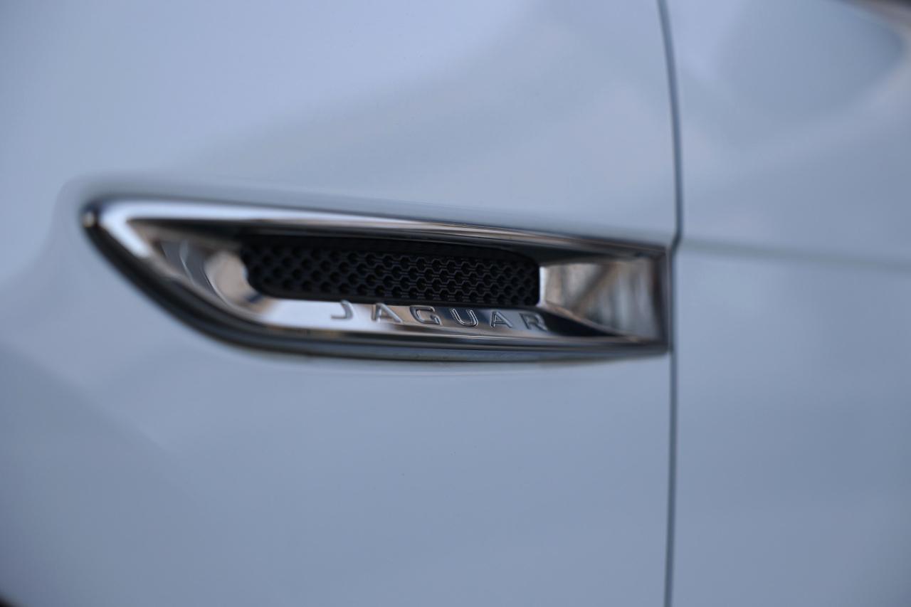 Jaguar F-Pace  2018