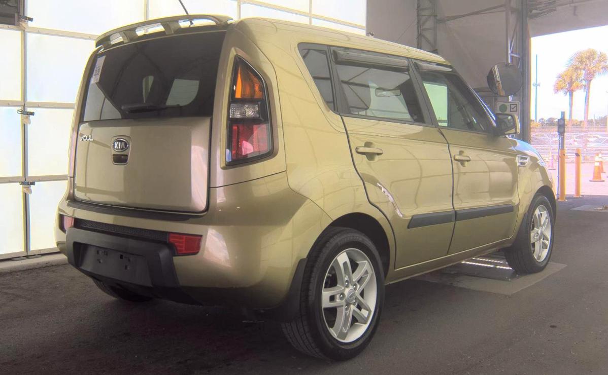 Kia Soul  2011