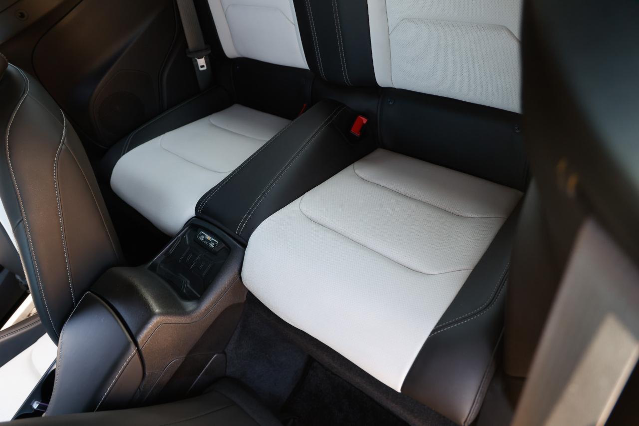 Chevrolet Camaro  2016