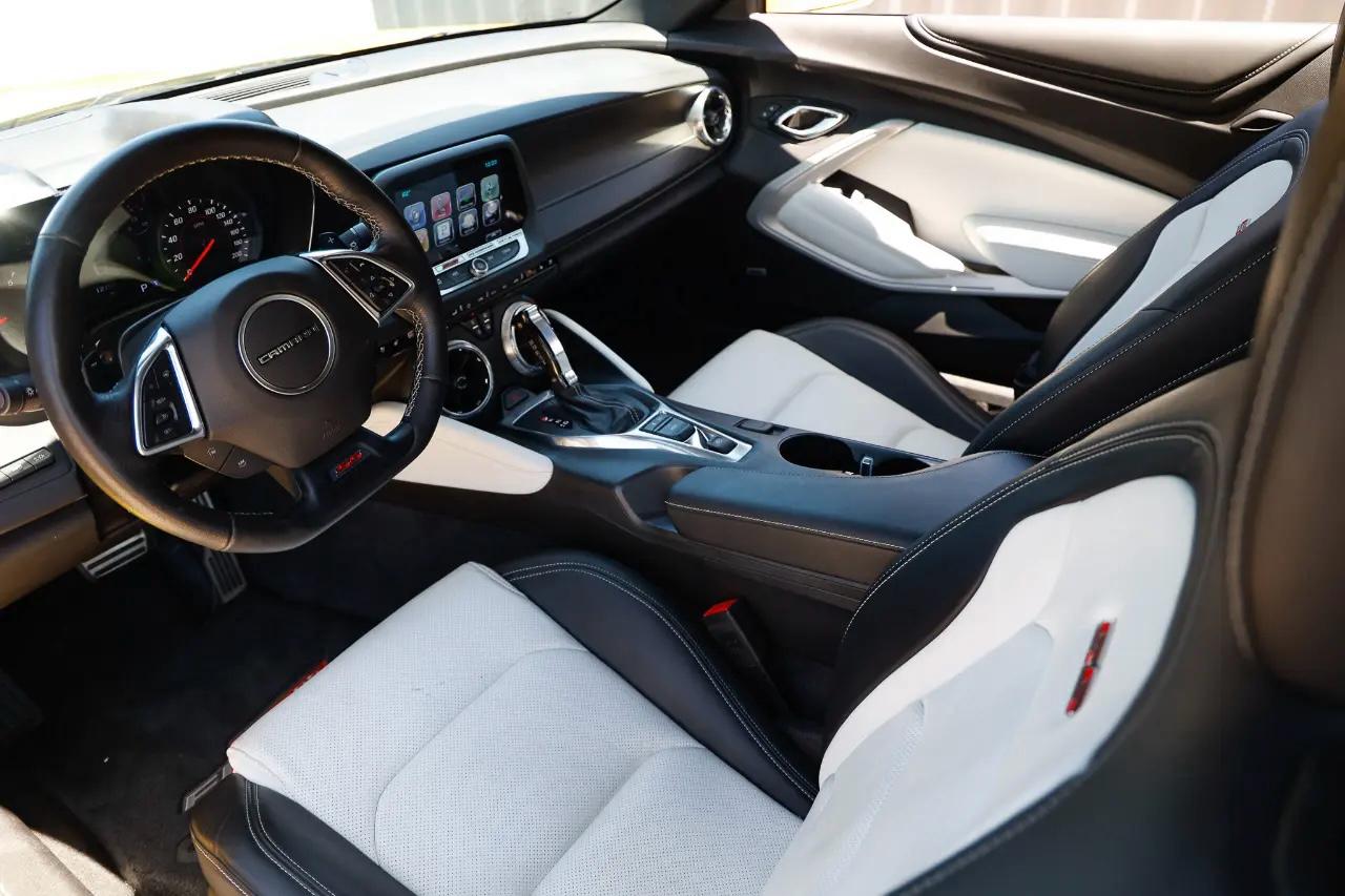 Chevrolet Camaro  2016