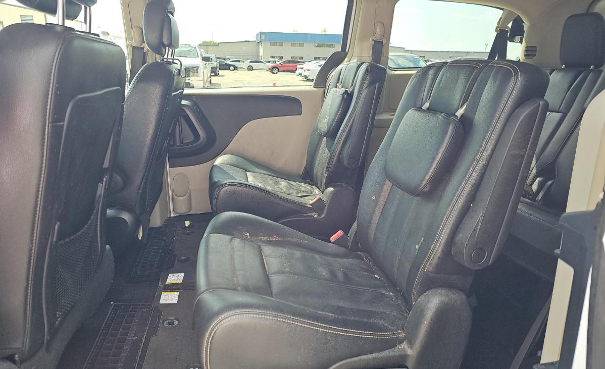 Chrysler Town & Country  2015