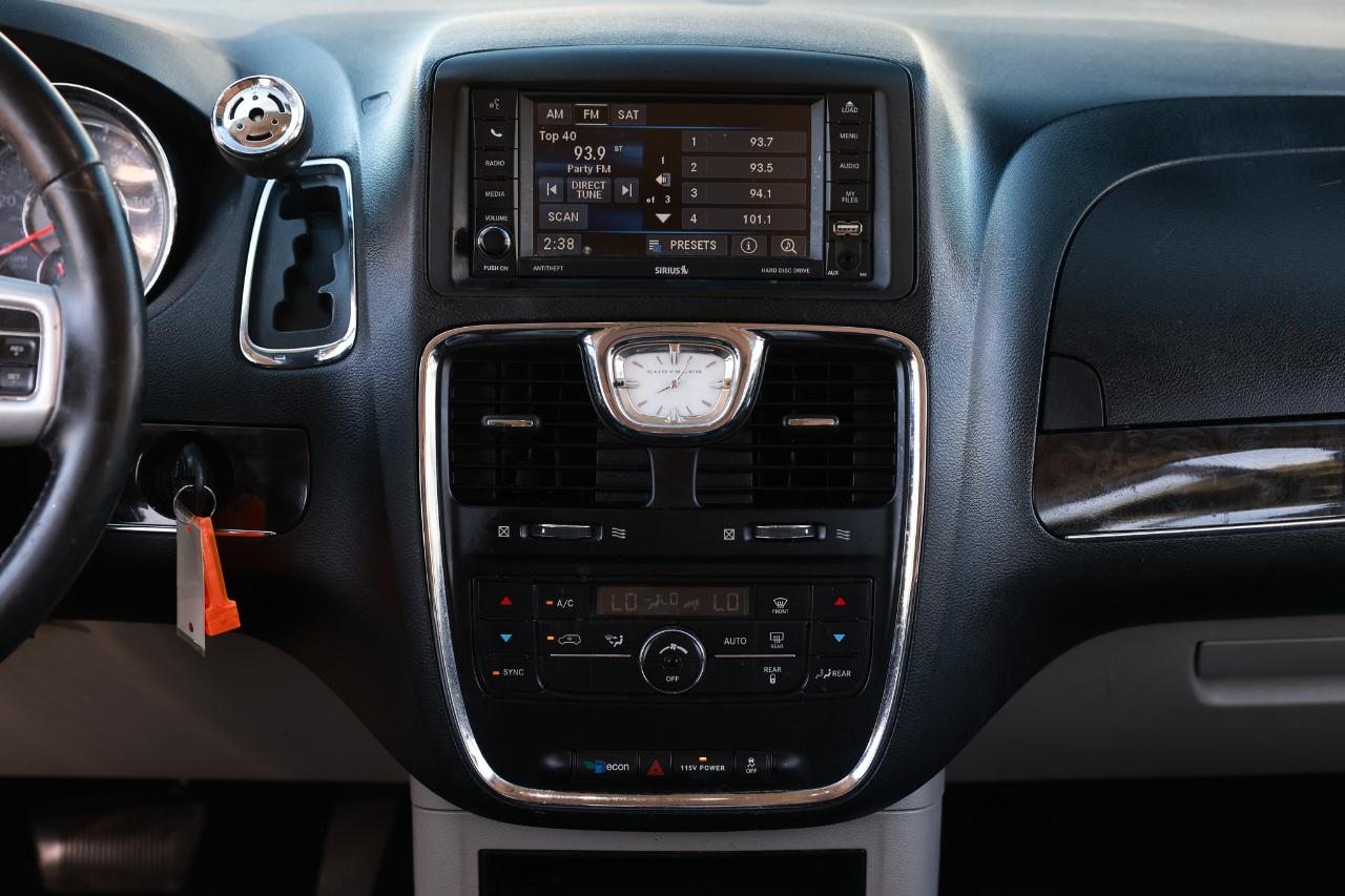 Chrysler Town & Country  2015