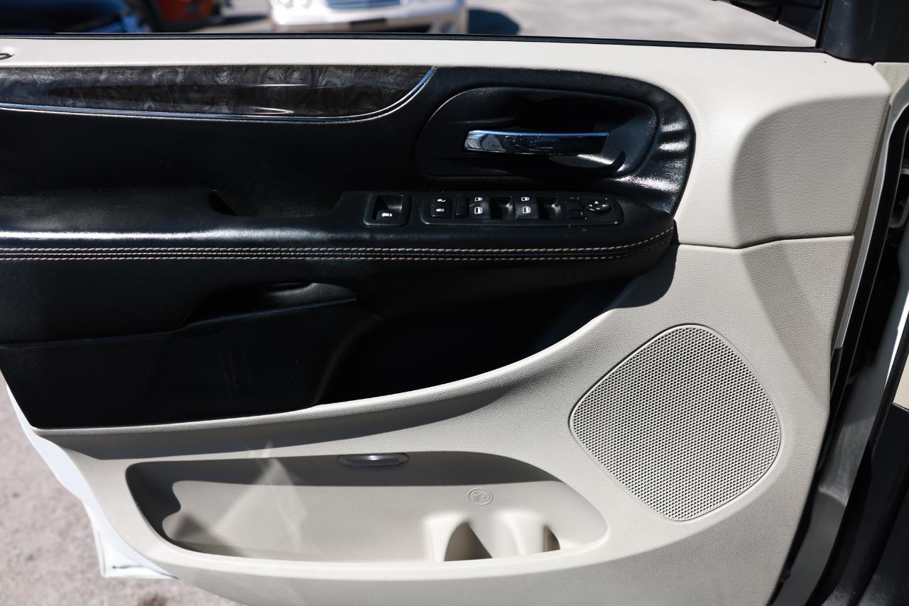 Chrysler Town & Country  2015